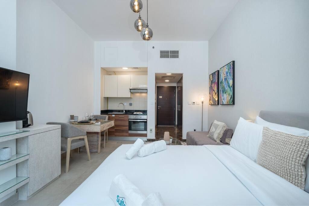 Marina Dreams With A Tropical Twist Apartment *